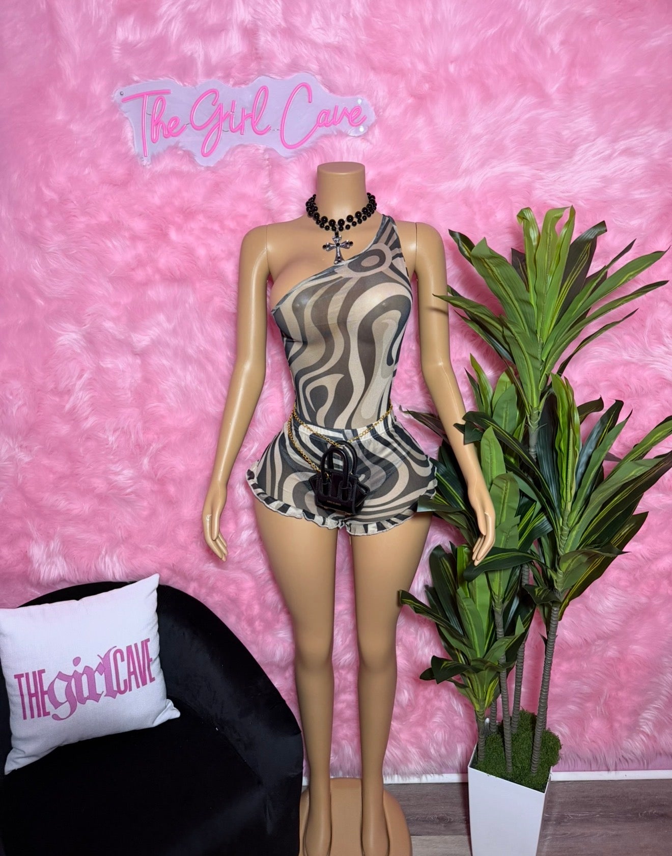 Swirl Ruffle Short Set
