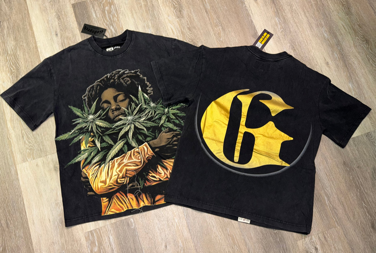 Hug Graphic T-Shirt