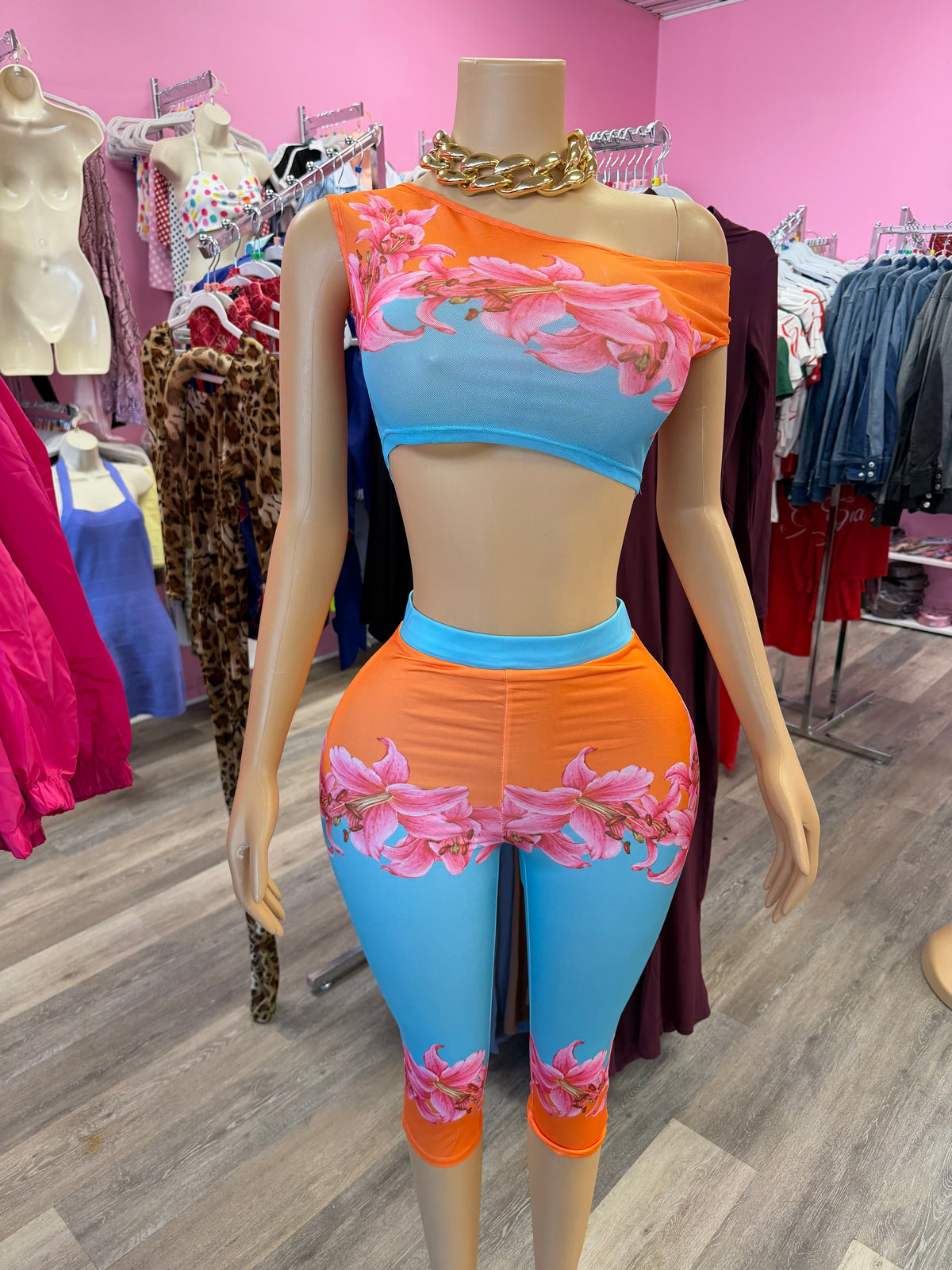Off Shoulder Capri Flower Set