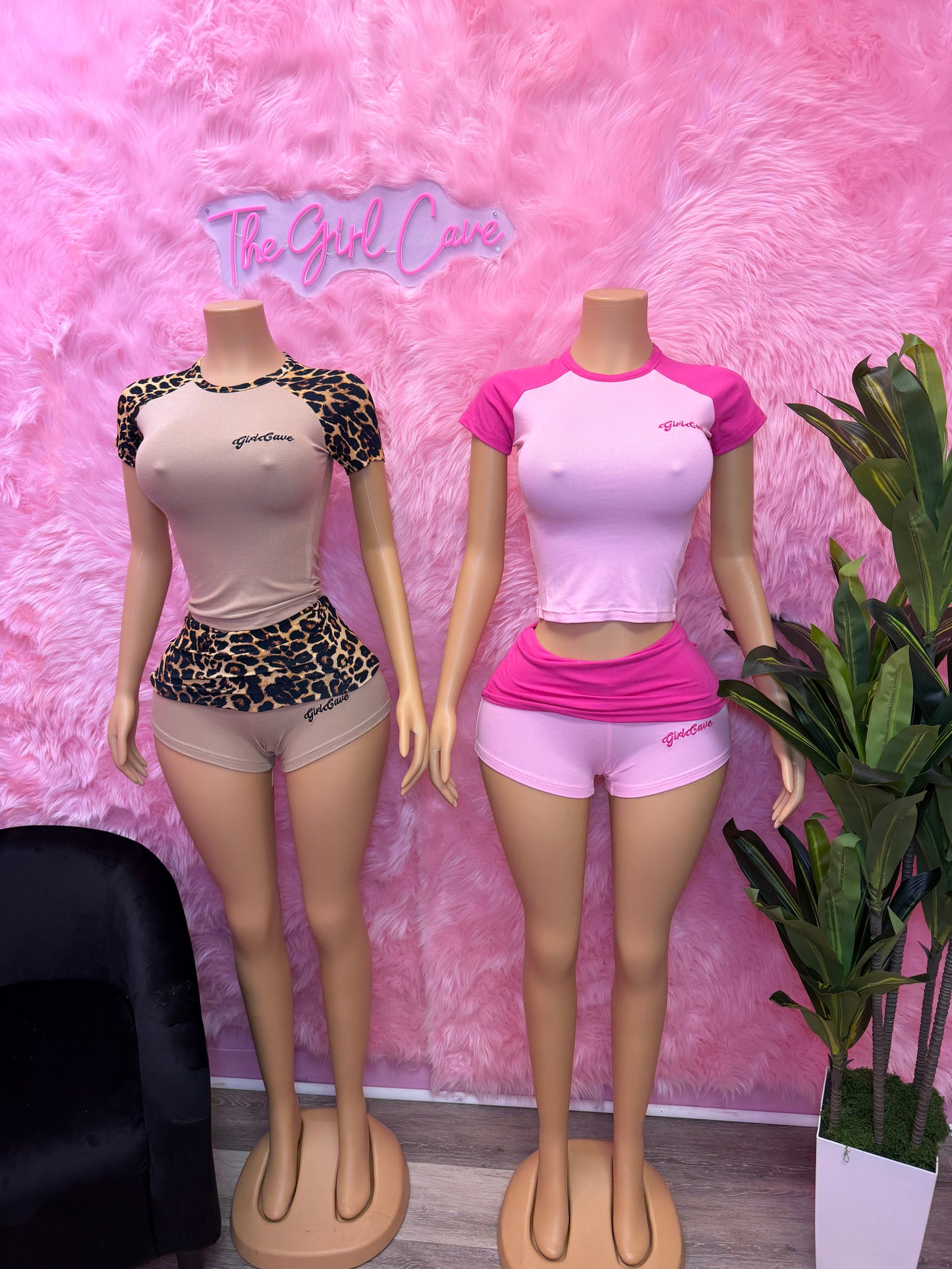 Girl Cave Bow Short Set