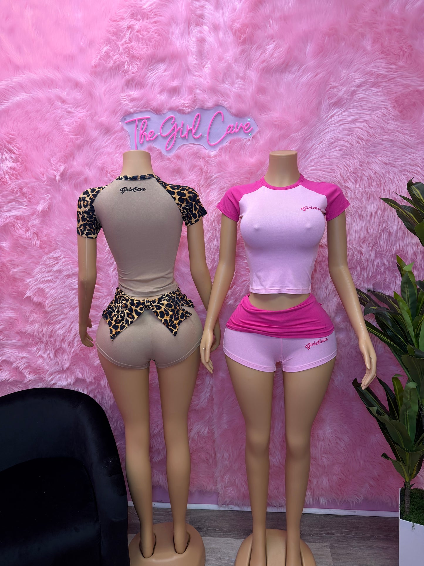 Girl Cave Bow Short Set