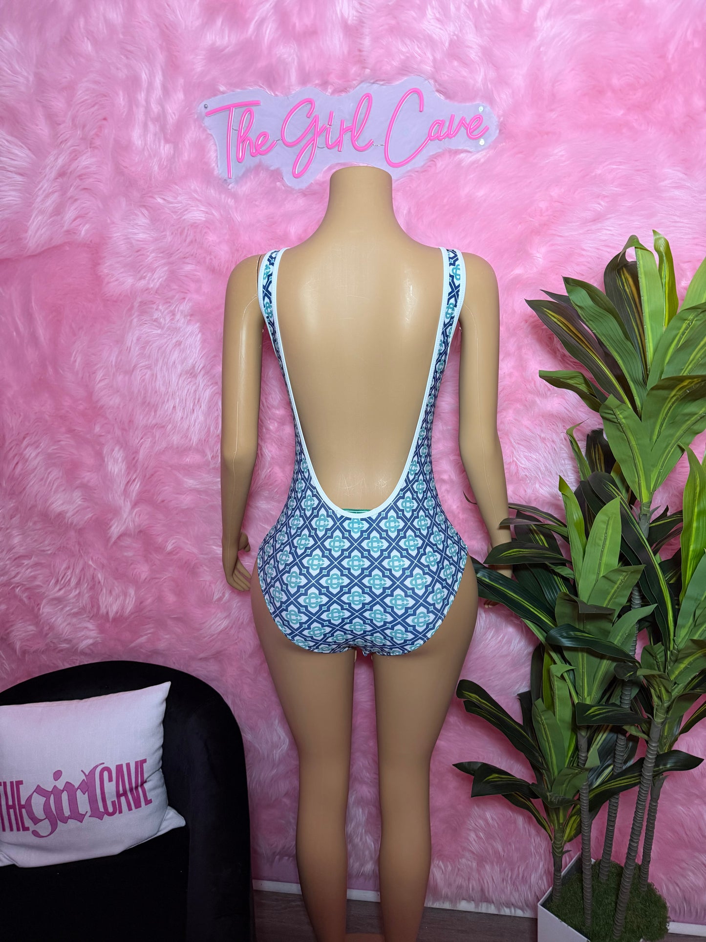 Clover One Piece W/ Scarf